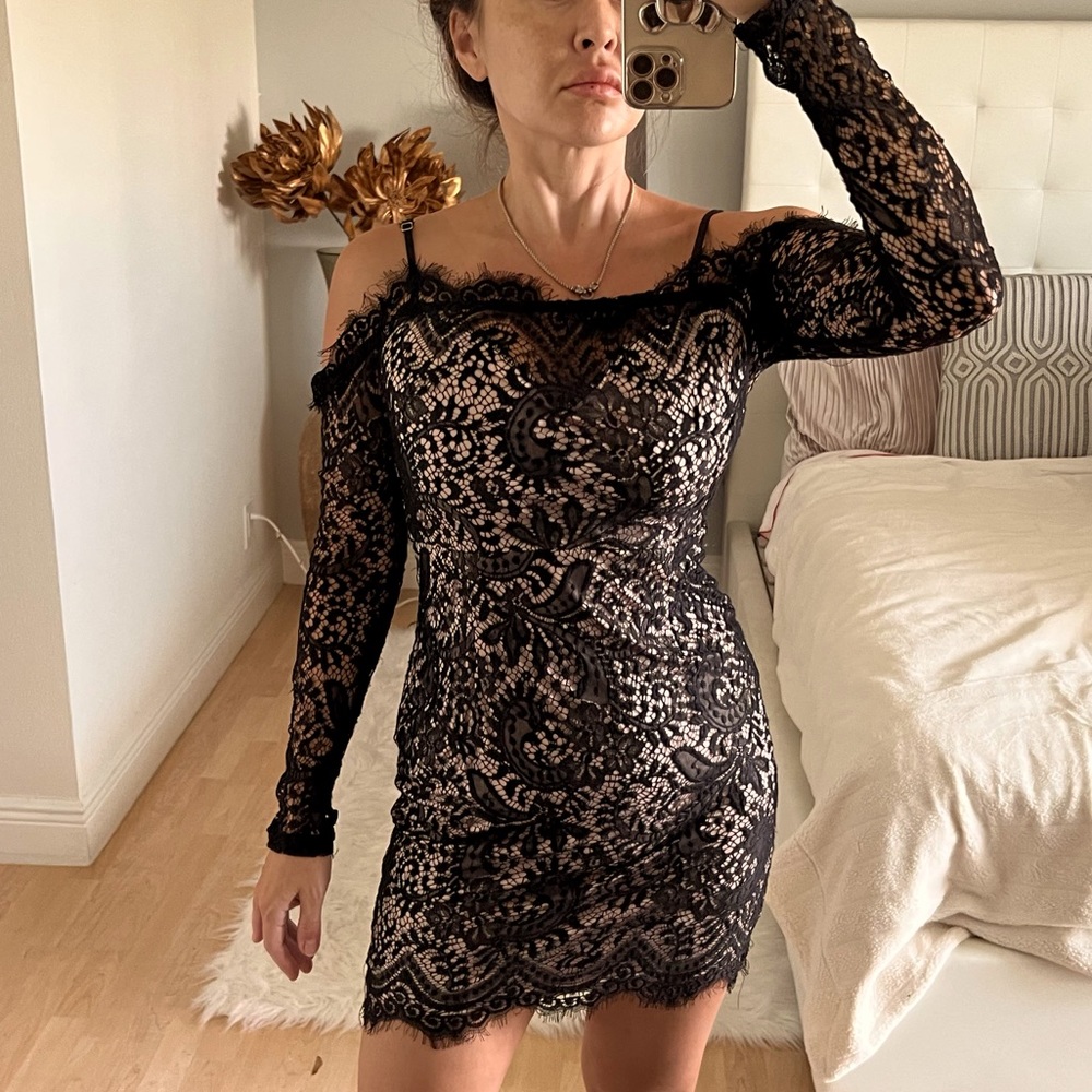 SEXY MINI LACE Fully Lined Dress
